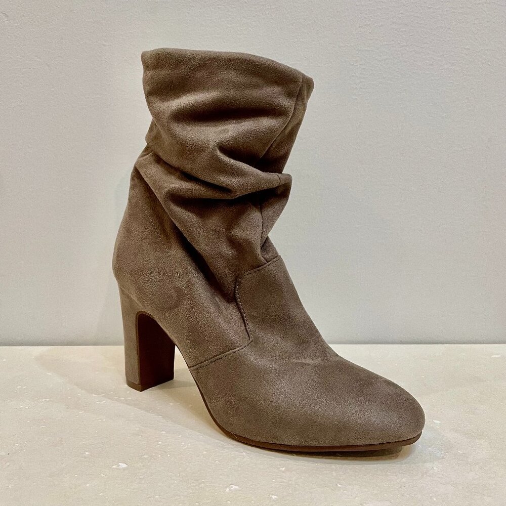 KELLY&KATIE Tagazee Slouchy Ankle Boots  Sz 6 1/2M Tan